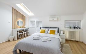 Old Town Rooms